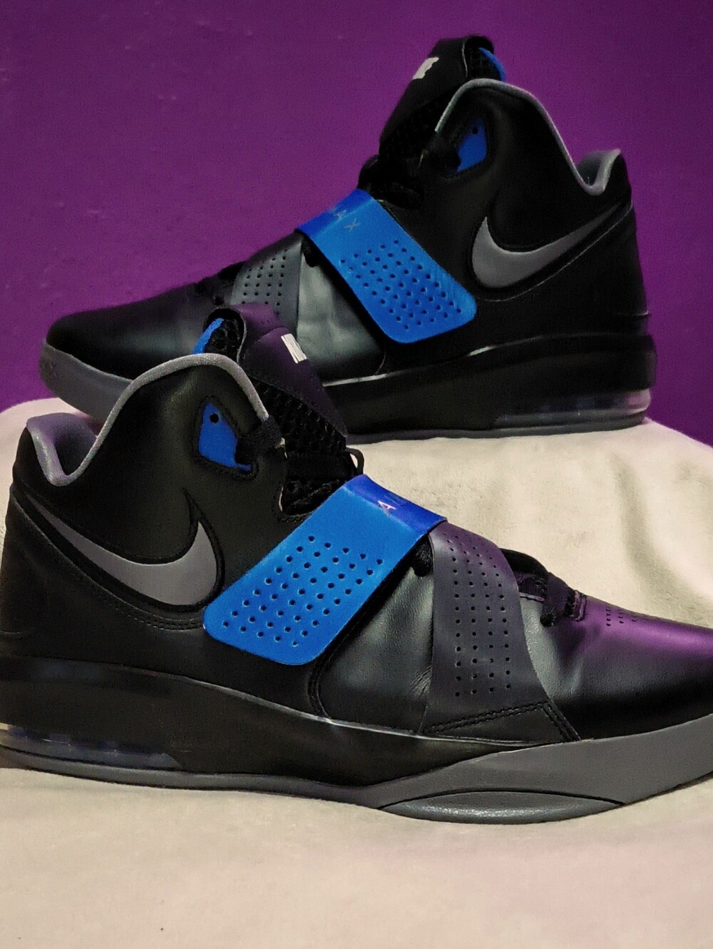 *Nike* (MINT 2011's) Air Max -Sweep Thru- [Amare Stoudemire] Black/Royal/White..